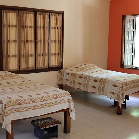 Gardenhotel Macan Che B&B Izamal Exterior photo