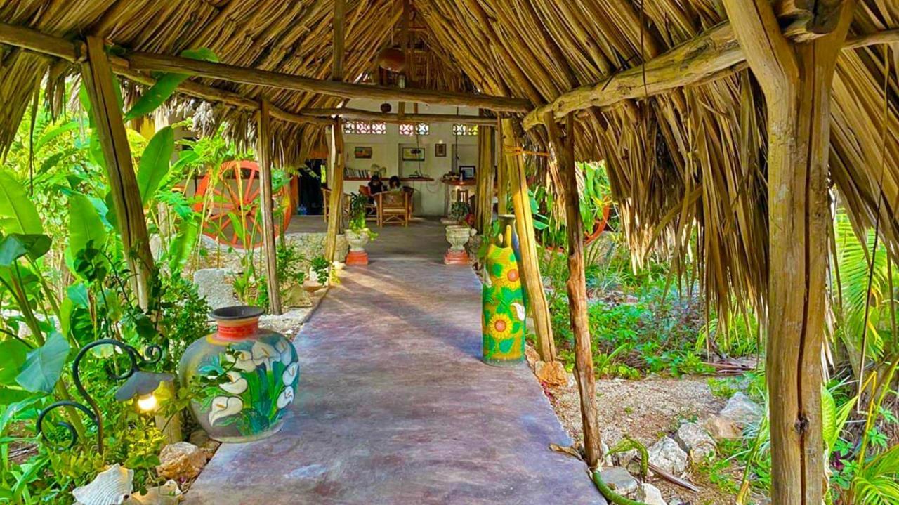 Gardenhotel Macan Che B&B Izamal Exterior photo