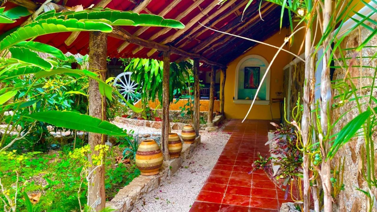 Gardenhotel Macan Che B&B Izamal Exterior photo