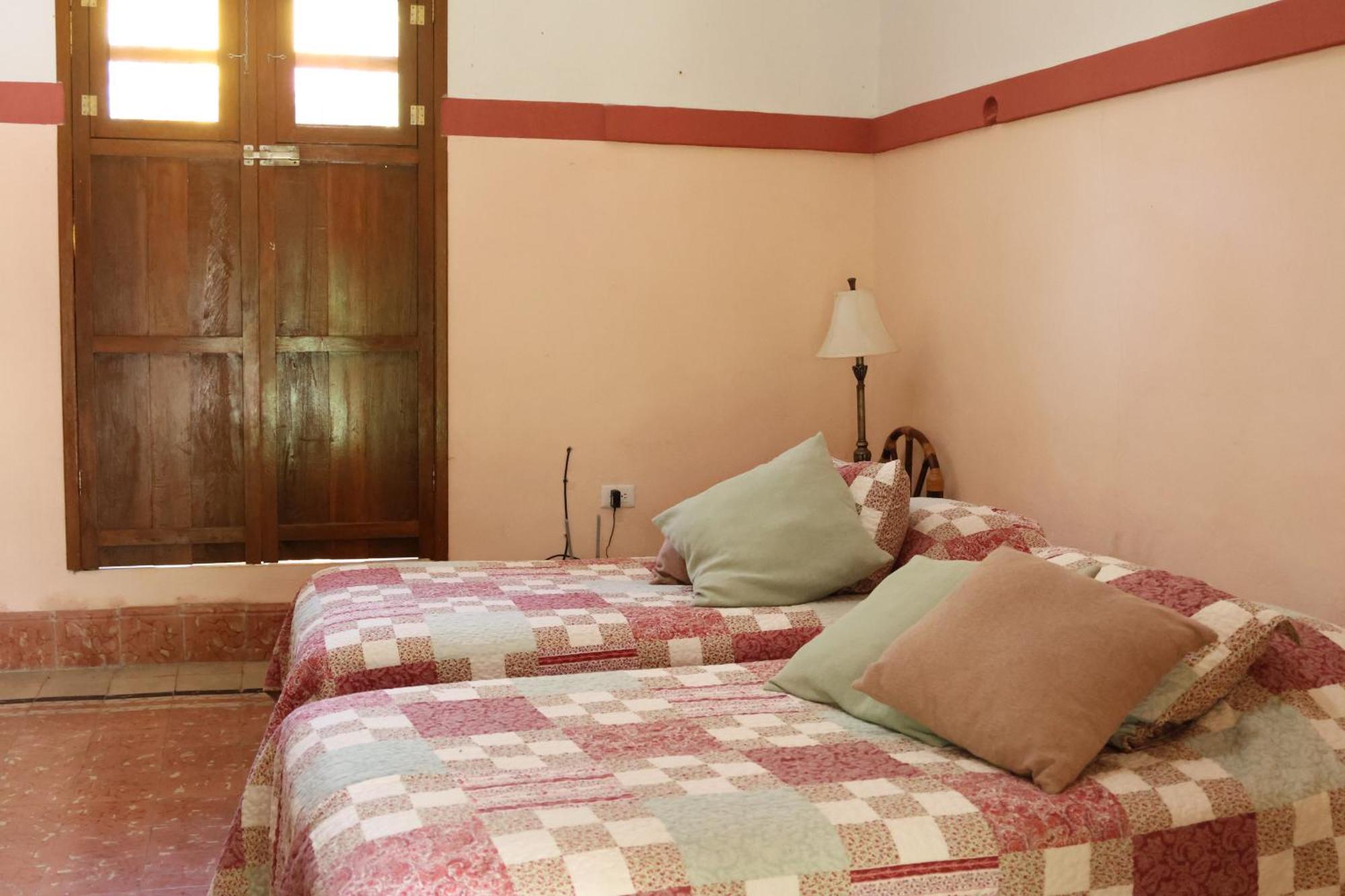 Gardenhotel Macan Che B&B Izamal Exterior photo